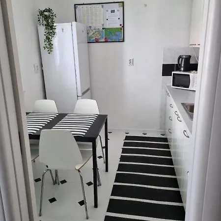 Mastrinka By The Sea -10m Lejlighed