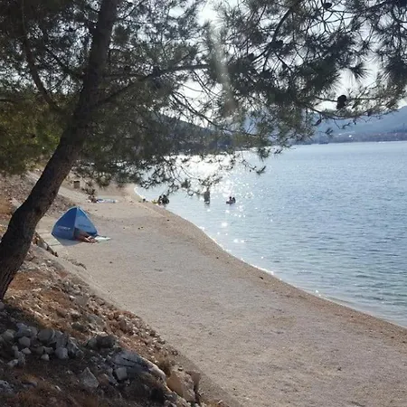 Mastrinka By The Sea -10m Traù